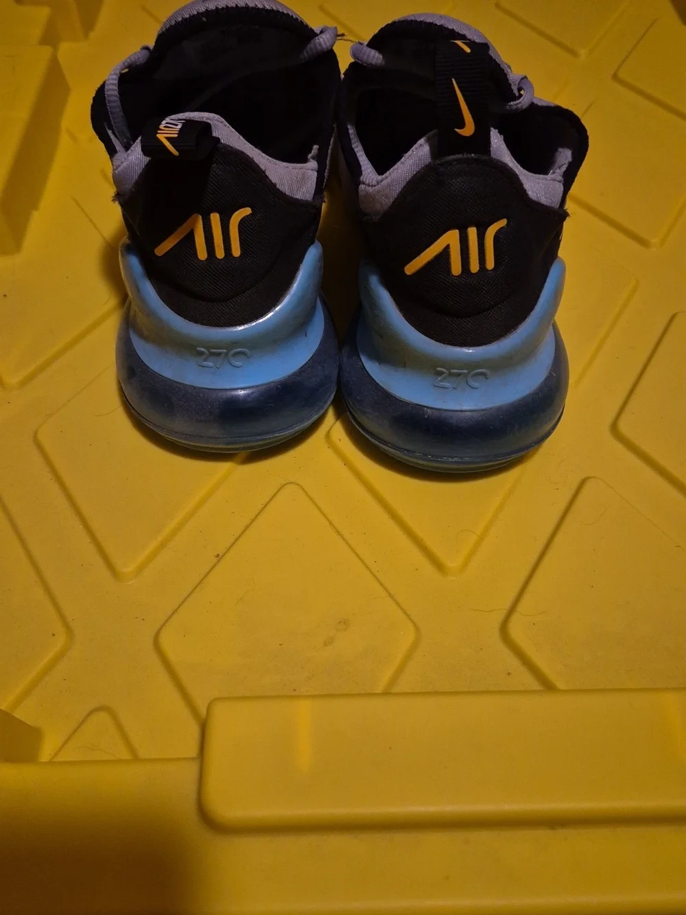 Nike Air270 Grey Slip-On Sneakers with Yellow Accent - Picture 3 of 6